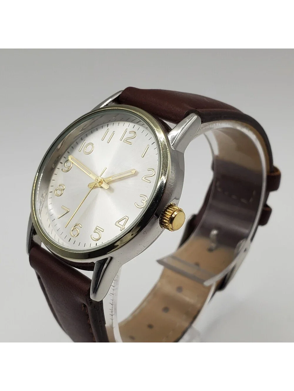 Unbranded Quartz Womens Watch 33mm Silver Tone Brown Leather Band New Battery